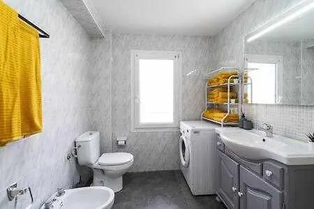 Atico Con Terraza Y Barbacoa Costa Vut4708as * Gijón